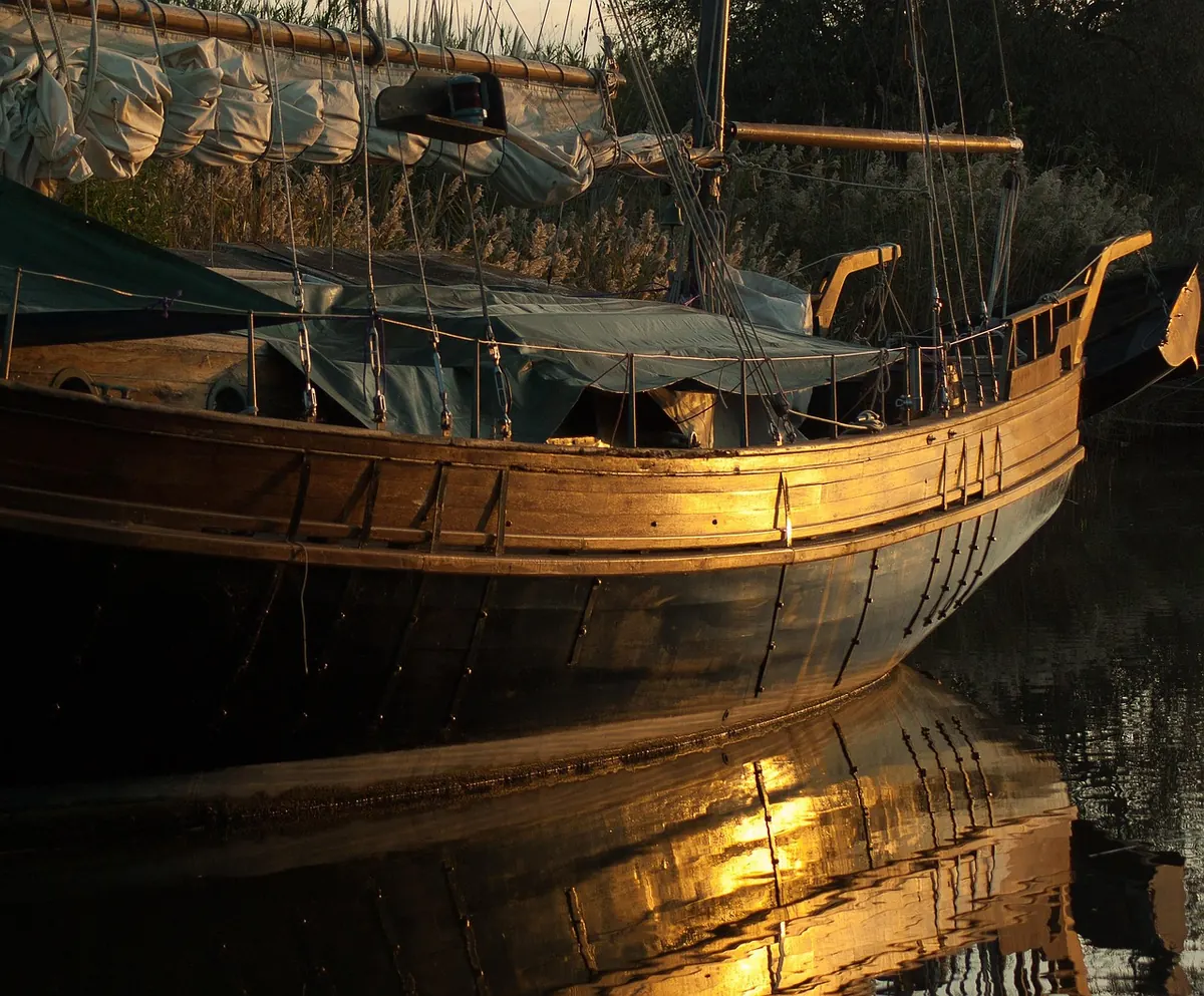 How to Photograph the Quay at Golden Hour: A Beginner's Guide